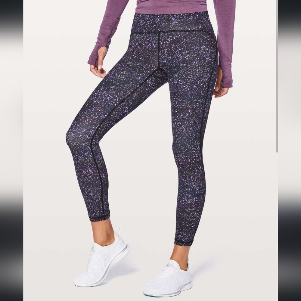 Lululemon train times 7/8 crystalline colour, size 4